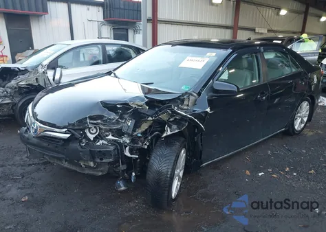 2014 Toyota Camry Hybrid Xle z USA, uszkodzony, nr VIN 4T1BD1FK0EU122574